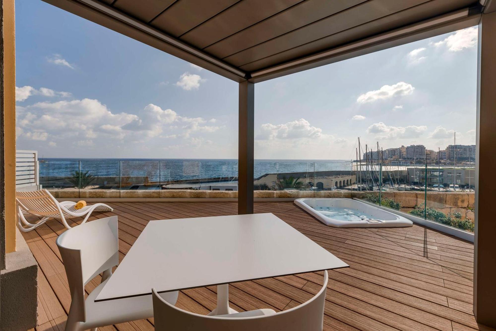 Hotel Hilton Malta 5*