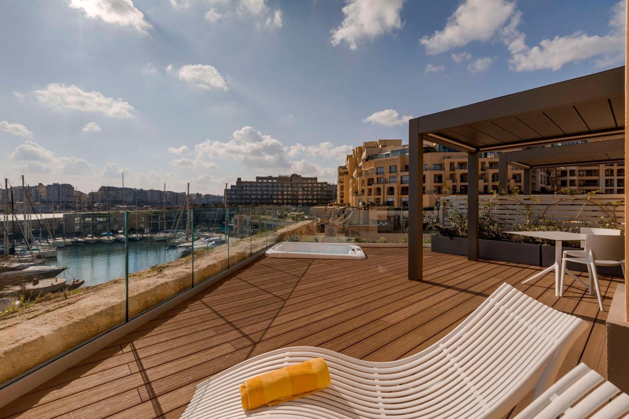 Hilton Malta 5*