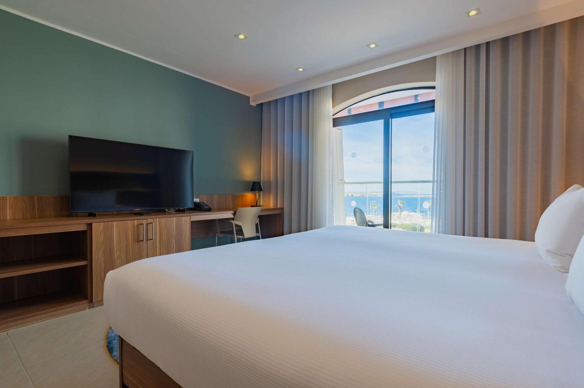 Hotel Hilton Malta 5*